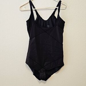 Miraclesuit shaper size 38C